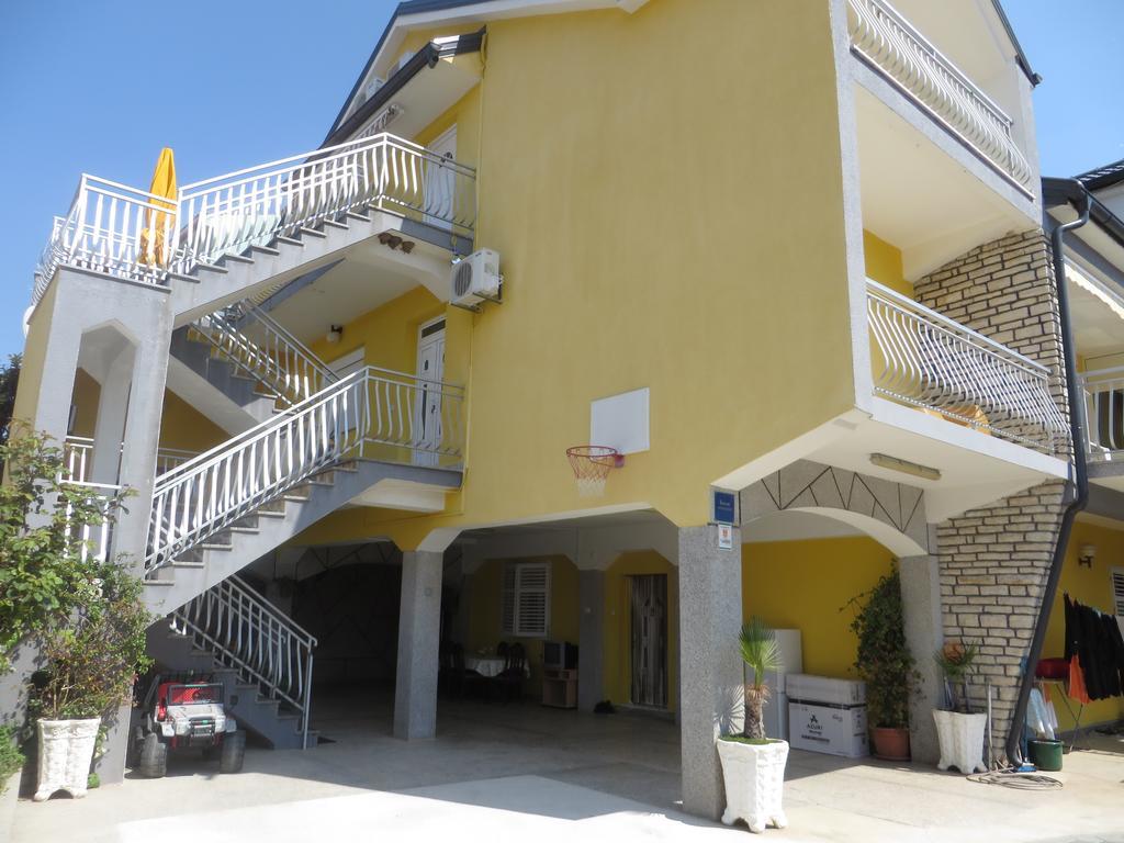 Apartments Tonka Pakoštane Exteriér fotografie