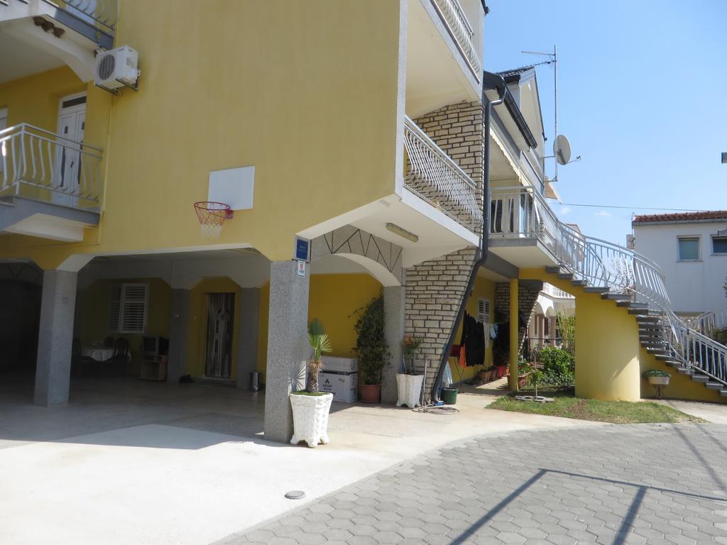 Apartments Tonka Pakoštane Exteriér fotografie
