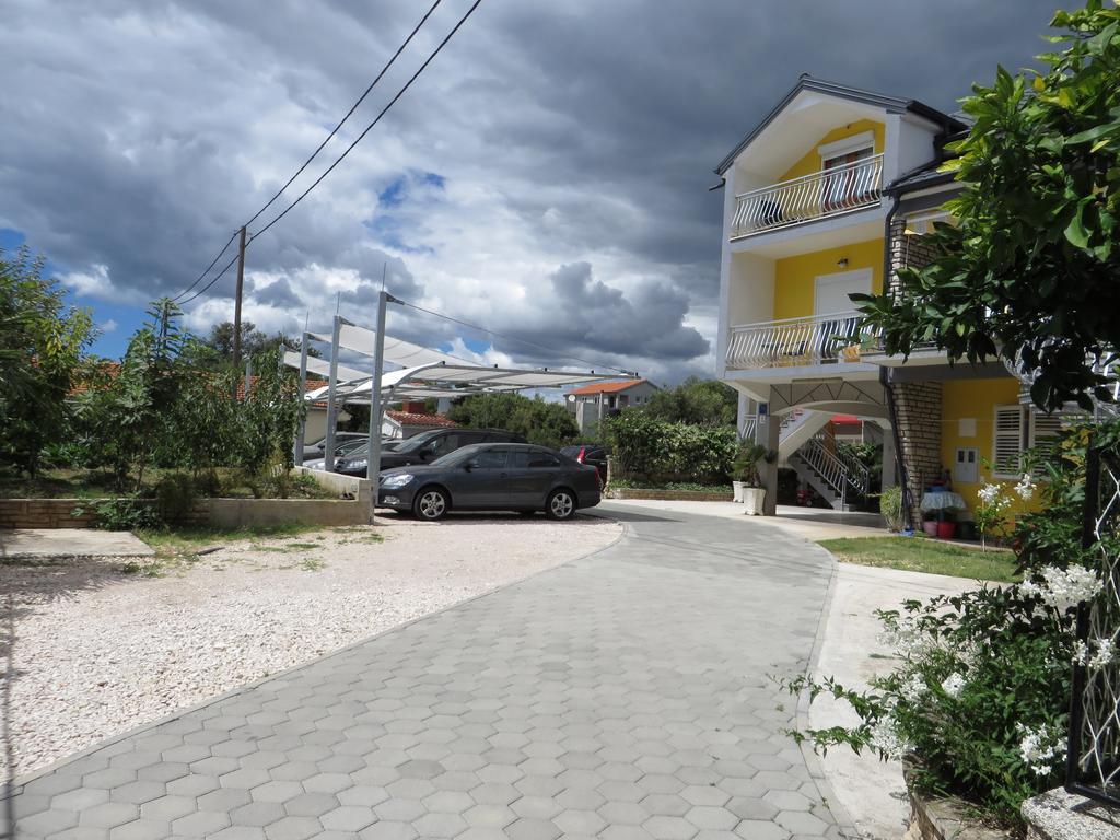 Apartments Tonka Pakoštane Exteriér fotografie